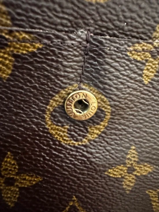 Louis Vuitton vintage Sarah monogram wallet converted Crossbody 2000 France - Picture 15 of 17